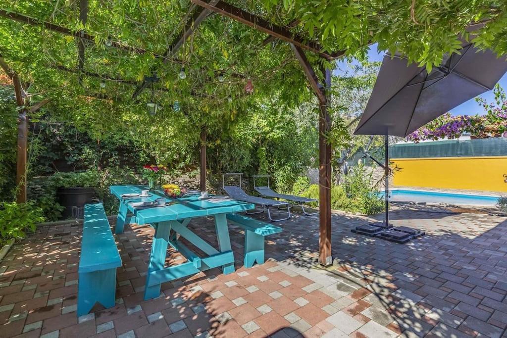 Istriensonne 0179 - Villa Romantika Mit Pool Ližnjan Kültér fotó