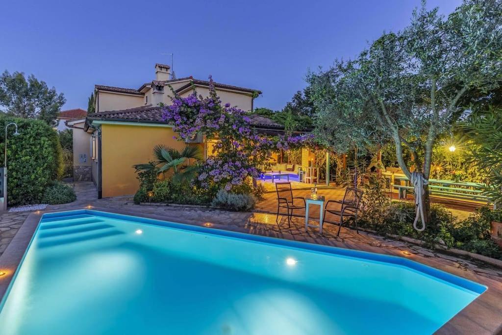 Istriensonne 0179 - Villa Romantika Mit Pool Ližnjan Kültér fotó